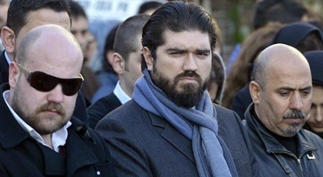 Yorumcu Rasim Ozan, "Aziz Yıldırım'a hakaret" davasından beraat etti Yorumcu Rasim Ozan, "Aziz Yıldırım'a hakaret" davasından beraat etti