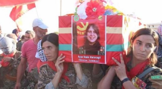 &#039;Kırmızı fularlı kız&#039; Kobani&#039;deki terörist mezarlığında!