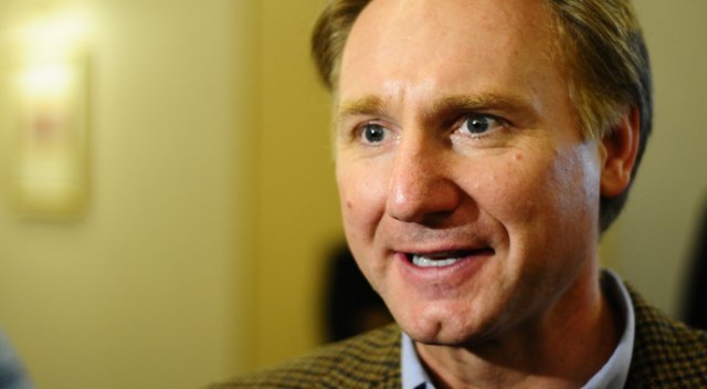 Dan Brown, 'Nereye gidiyoruz' diye soruyor Dan Brown, 'Nereye gidiyoruz' diye soruyor