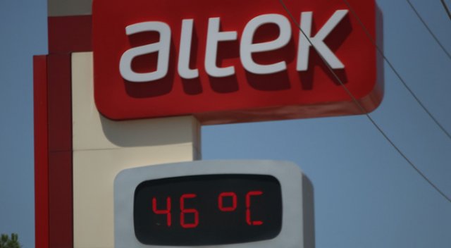 Adana yanıyor, 46 dereceyi gördüler Adana yanıyor, 46 dereceyi gördüler