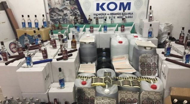Antalya'da sahte içki operasyonu Antalya'da sahte içki operasyonu