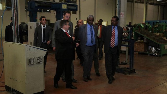 Etiyopyalı vekiller Türk fabrikalarını ziyaret etti Etiyopyalı vekiller Türk fabrikalarını ziyaret etti
