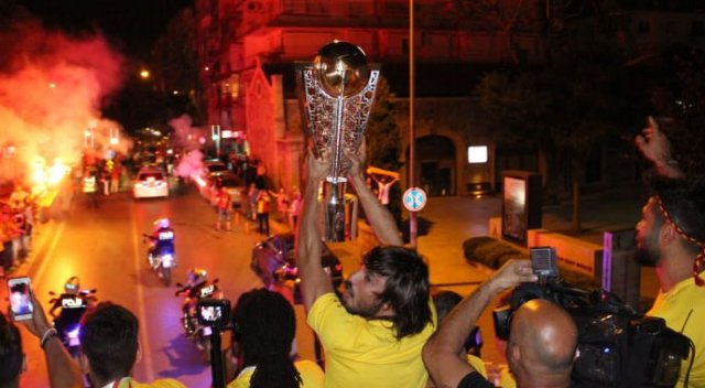 Göztepe şampiyonluk turu attı Göztepe şampiyonluk turu attı