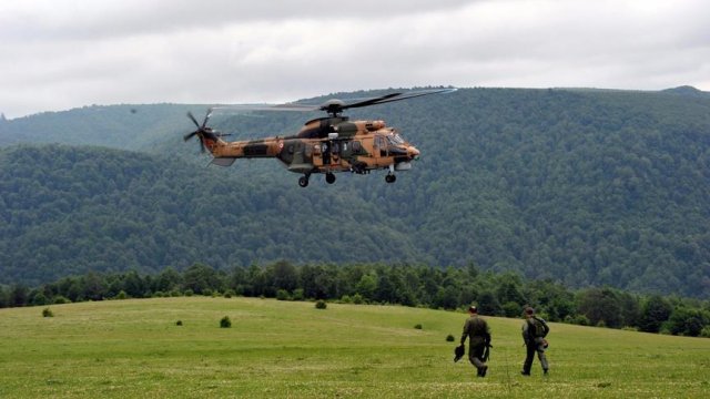 Helikopter düştü! İçimiz yandı... Helikopter düştü! İçimiz yandı...