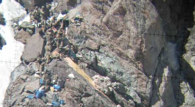 İkiyaka dağlarında PKK&#039;nın silah deposu bulundu
