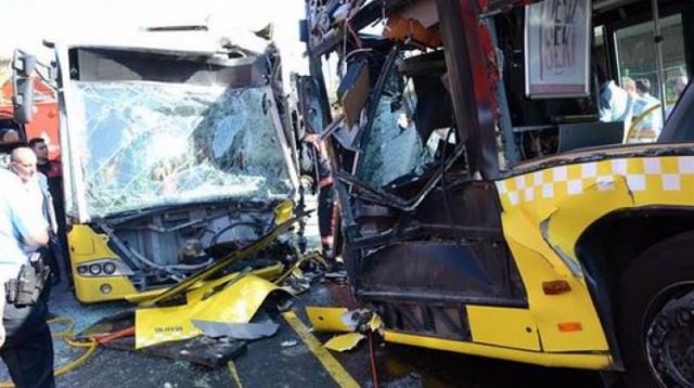 Metrobüs kazasında yaralanan sürücü hayatını kaybetti