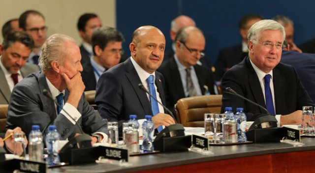 NATO Savunma Bakanları toplandı