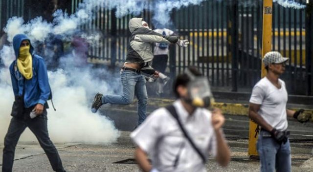 Peru liderinden dünyaya Venezuela çağrısı Peru liderinden dünyaya Venezuela çağrısı
