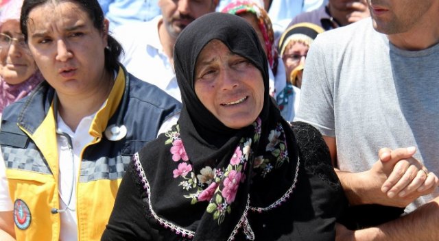 Şehit annesi: Ben gideyim yavrumun yanına Şehit annesi: Ben gideyim yavrumun yanına