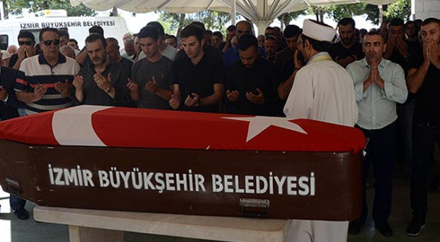 'Oğlumun katilleri bulunmadan ben oğlumu gömmüyorum' 'Oğlumun katilleri bulunmadan ben oğlumu gömmüyorum'