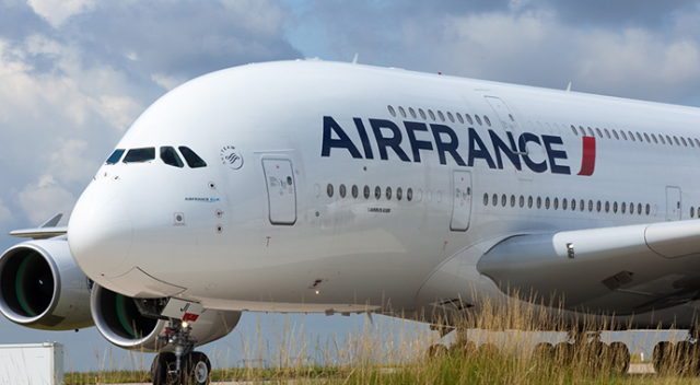 Air France, Venezuela&#039;ya uçuşlarını askıya aldı