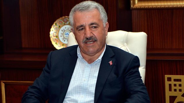 Arslan: 'Siyaset dışı yollarla bir şeyleri değiştirebileceğinizi düşünmeyin'