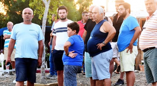 Artçı sarsıntı Bodrumluları sokağa döktü