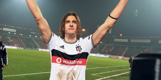 Beşiktaş, Atınç&#039;ı KAP&#039;a bildirdi