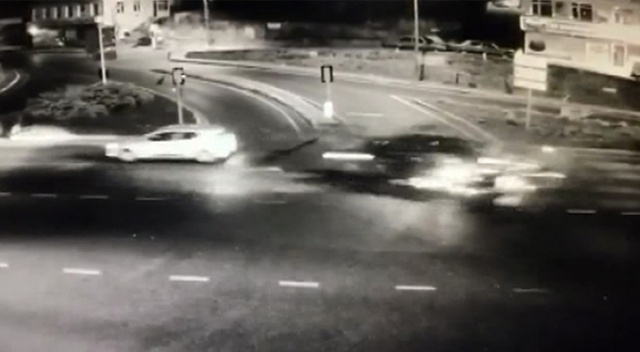 Beykoz’daki feci kaza kamerada Beykoz’daki feci kaza kamerada