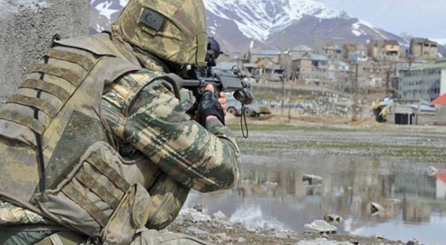 Bingöl’de patlama! 1 asker yaralı