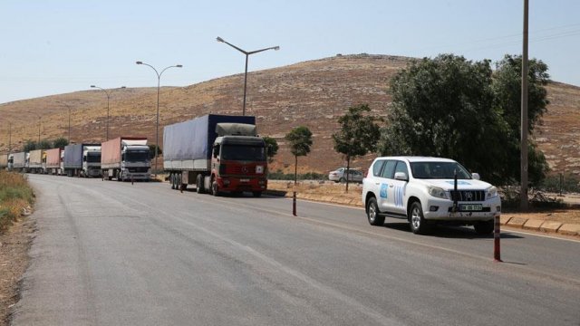 BM'den Suriyelilere 19 tır yardım BM'den Suriyelilere 19 tır yardım