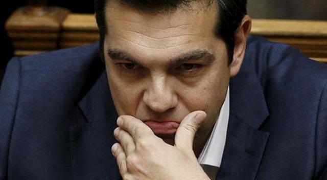 Borç batağındaki Yunanistan yollarını satıyor