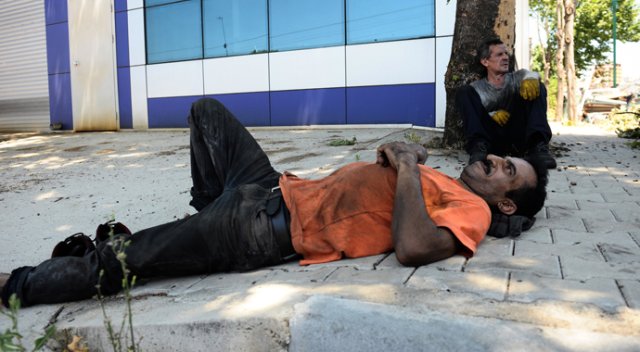 Bu meslekte çalışanlara 40 derece sıcaklık serin geliyor Bu meslekte çalışanlara 40 derece sıcaklık serin geliyor