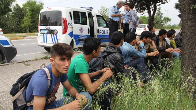 Bu yıl 4 bin 584 yabancı uyruklu yakalandı Bu yıl 4 bin 584 yabancı uyruklu yakalandı