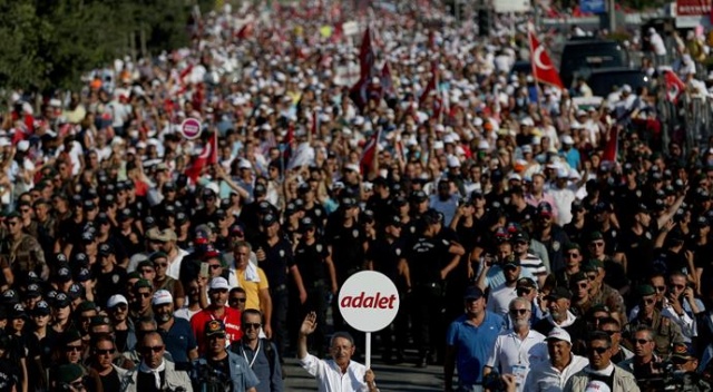 CHP miting alanında kaç kişi olduğunu açıkladı CHP miting alanında kaç kişi olduğunu açıkladı