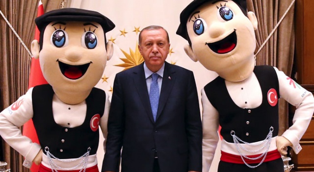 Cumhurbaşkanı Erdoğan'a Çakır'dan sürpriz ziyaret Cumhurbaşkanı Erdoğan'a Çakır'dan sürpriz ziyaret