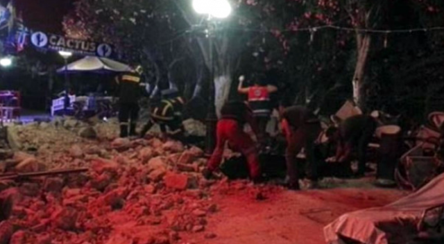 Deprem uzmanından korkutan yorum: Gündüz olsaydı denizden ceset toplardık Deprem uzmanından korkutan yorum: Gündüz olsaydı denizden ceset toplardık
