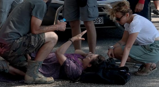 Derya Alabora film setinde kaza geçirdi Derya Alabora film setinde kaza geçirdi