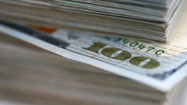Dolar 3,55&#039;in üstünü gördü
