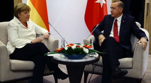 Erdoğan-Merkel görüşmesinin saati belli oldu Erdoğan-Merkel görüşmesinin saati belli oldu