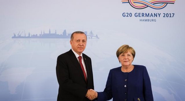 Erdoğan, Merkel ile bir araya geldi Erdoğan, Merkel ile bir araya geldi