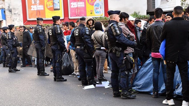 Fransa'da iki yeni sığınmacı kabul merkezi kurulacak Fransa'da iki yeni sığınmacı kabul merkezi kurulacak