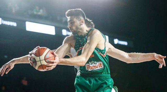 Furkan Korkmaz ilk maçına çıktı