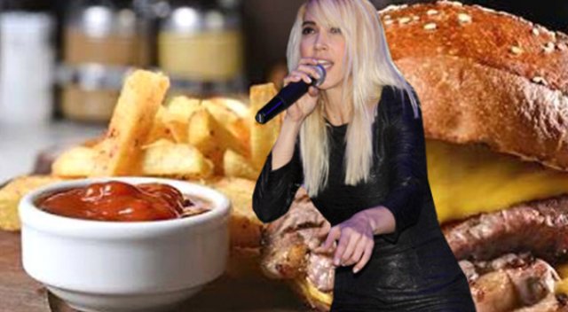 Hande Yener'in 220 liralık hamburgeri kapış kapış gidiyor Hande Yener'in 220 liralık hamburgeri kapış kapış gidiyor