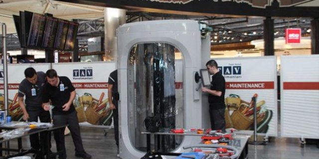 Havalimanlarında 'vücut tarayıcı cihaz' kullanımı başlıyor Havalimanlarında 'vücut tarayıcı cihaz' kullanımı başlıyor