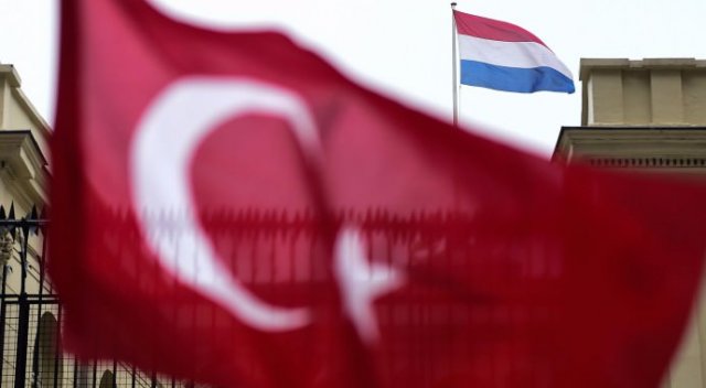 Hollanda&#039;dan Türkiye uyarısı! &#039;Uzak durun&#039;