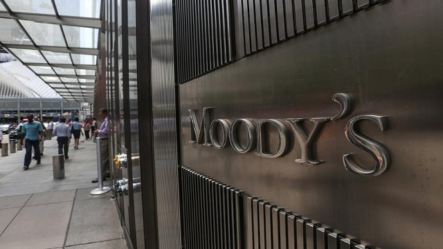 İngiltere'ye Moody's'ten kredi notu uyarısı İngiltere'ye Moody's'ten kredi notu uyarısı