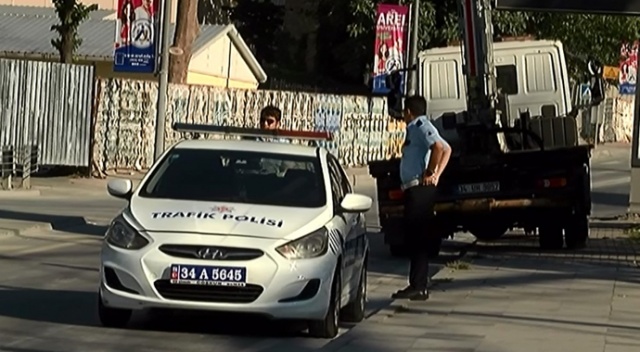 İstanbul’da bazı yollar trafiğe kapatıldı İstanbul’da bazı yollar trafiğe kapatıldı