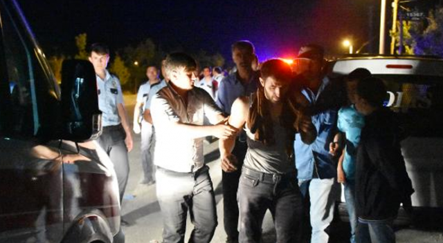 Konya'da kaza sonrası kavga ettiler: 8 yaralı Konya'da kaza sonrası kavga ettiler: 8 yaralı
