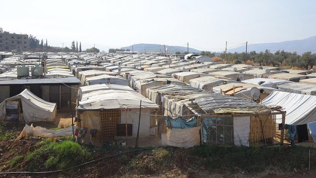 Lübnan'da Suriyeli mültecilerin kampında yangın: 4 ölü Lübnan'da Suriyeli mültecilerin kampında yangın: 4 ölü