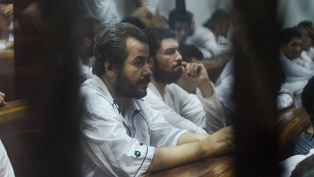 Mısır'da 43 sanık hakkında müebbet hapis cezası verildi Mısır'da 43 sanık hakkında müebbet hapis cezası verildi