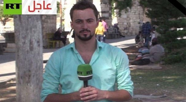 RT muhabiri Humus&#039;taki DEAŞ saldırısında hayatını kaybetti