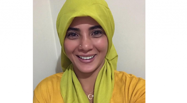 Sabriye'nin başörtülü pozu binlerce beğeni aldı Sabriye'nin başörtülü pozu binlerce beğeni aldı