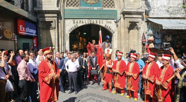 ShoppIng Fest’e muhteşem açılış ShoppIng Fest’e muhteşem açılış