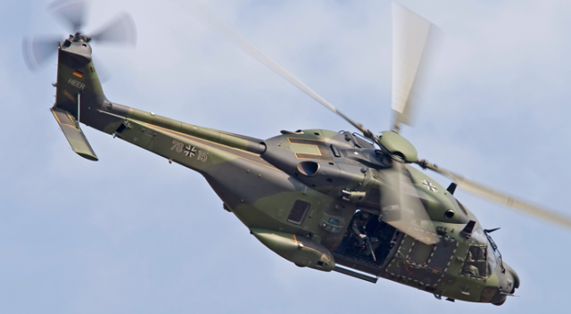 Alman ordusuna ait askeri helikopter düştü Alman ordusuna ait askeri helikopter düştü
