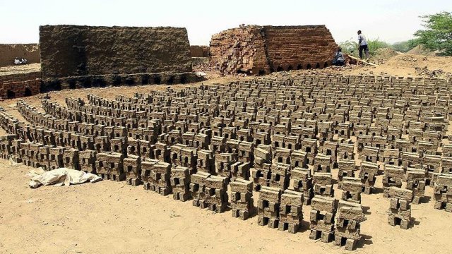 Sudan'da alüvyon toprakların meyvesi 'kil tuğla'
