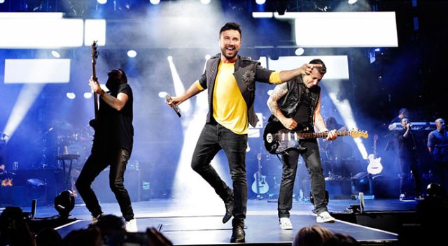 Tarkan konserlerine fizy’den canlı bağlantı Tarkan konserlerine fizy’den canlı bağlantı