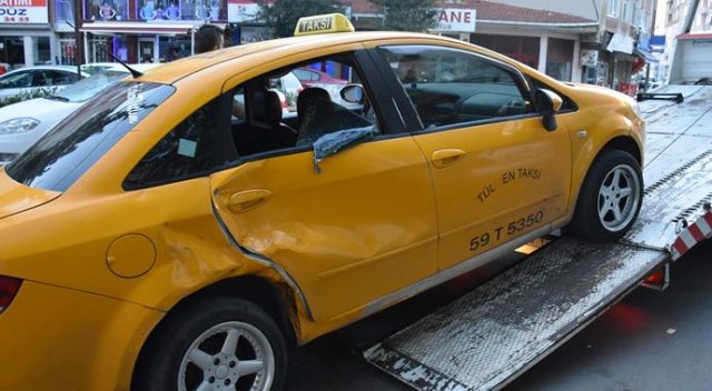 Tekirdağ'da trafik kazası: 1 ölü, 1 yaralı Tekirdağ'da trafik kazası: 1 ölü, 1 yaralı