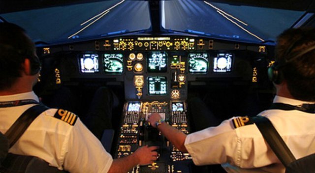 Trabzonlu pilot Tamer'in samimi anonsu yolcuların içini ısıttı Trabzonlu pilot Tamer'in samimi anonsu yolcuların içini ısıttı
