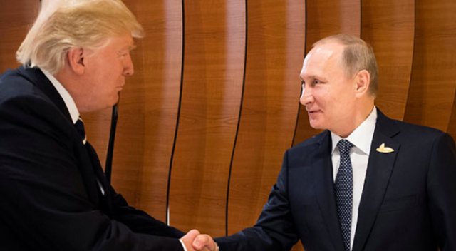Trump ve Putin ilk kez yüz yüze